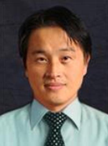 김영삼 교수